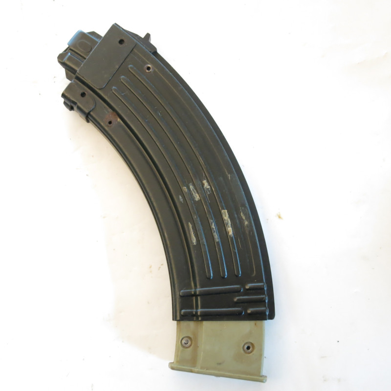 Chargeur AK 47 Roumaine  calibre 22 long rifle avec rallonge categorie B 