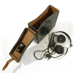 Etui cuir avec écouteurs WH 39/45 Réf po 478