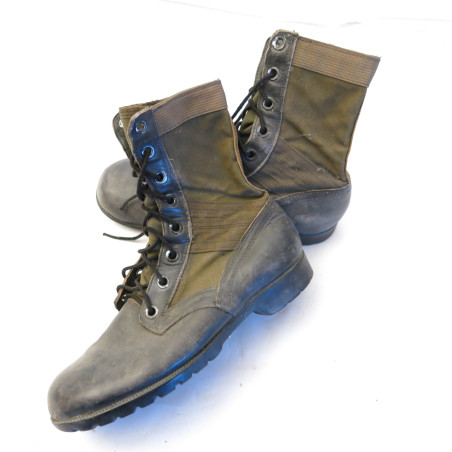 Jungle boot Genesco taille 6 W  ref JB 12 semelle vibram