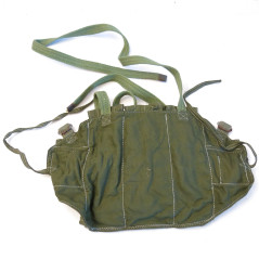 Porte chargeur AK47 Viet cong modele bouton bois ref no30