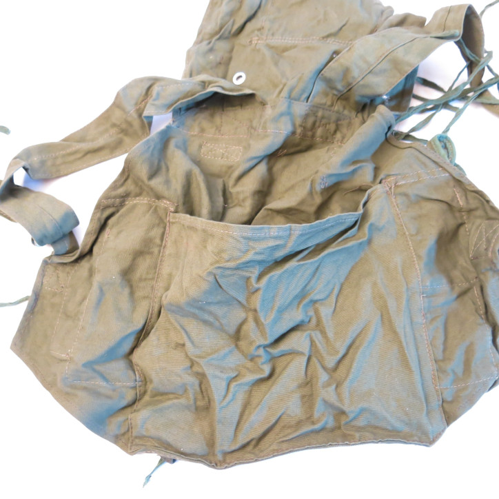 Porte grenade Viet cong ref po 63