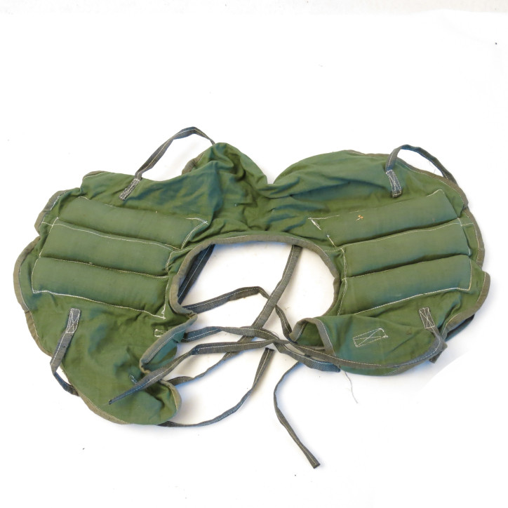 Coussin d'épaule Viet cong ref vn 789