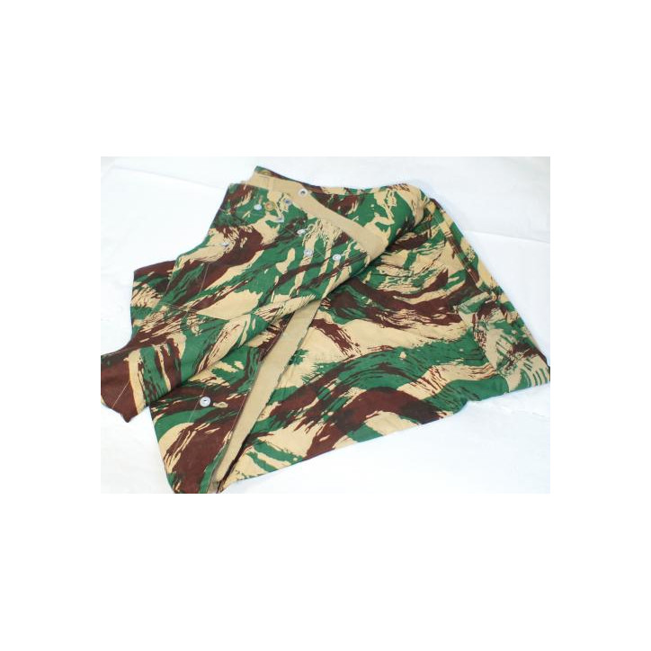 Poncho original camouflé Français Indo - Algérie état neuf de stock