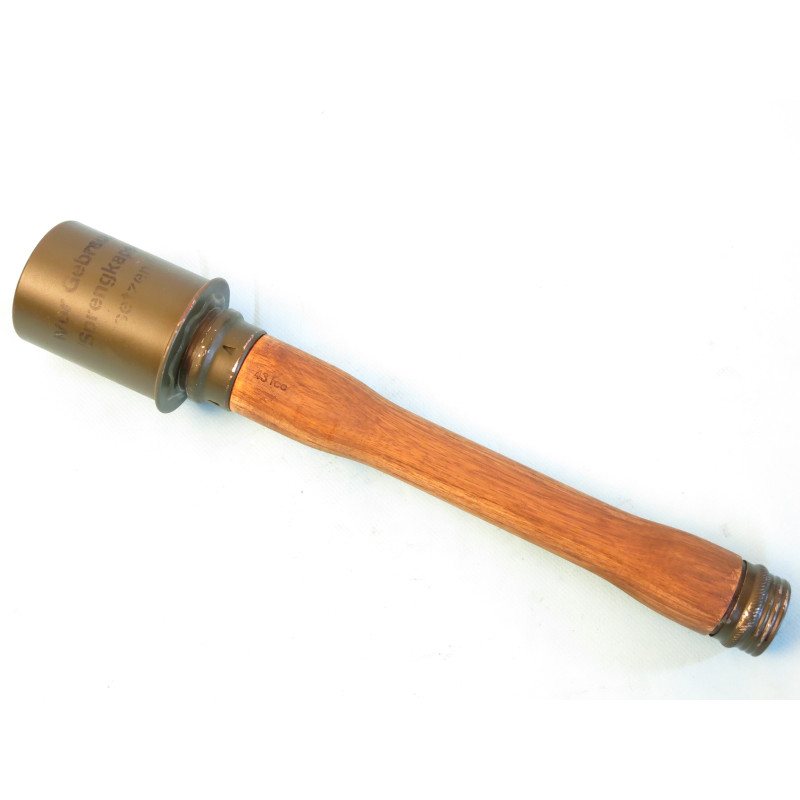 Superbe repro de grenade à manche pot métal  39/45 