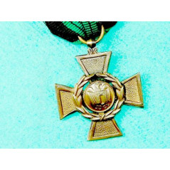 Médaille croix de guerre LVF légion des volontaires Français Réf bo 83 