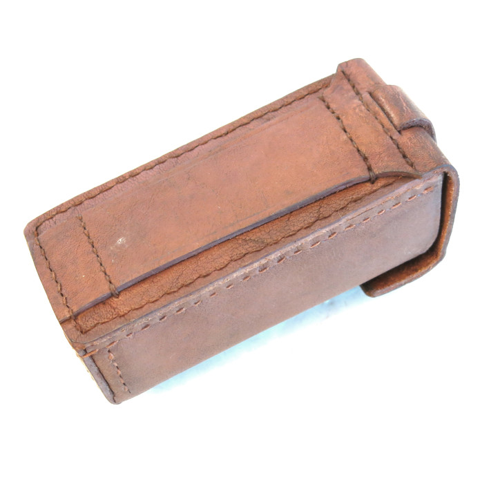 Porte chargeurs cuir fauve  pistolet GP35 39/45