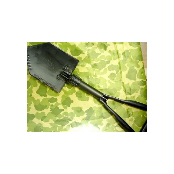 Pelle pliante originale US army Vietnam 1970 neuve de stock Pelle pliante originale US army Vietnam 1970 neuve de stock