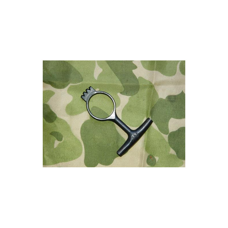 Coup de Poing 1917 acier 1917