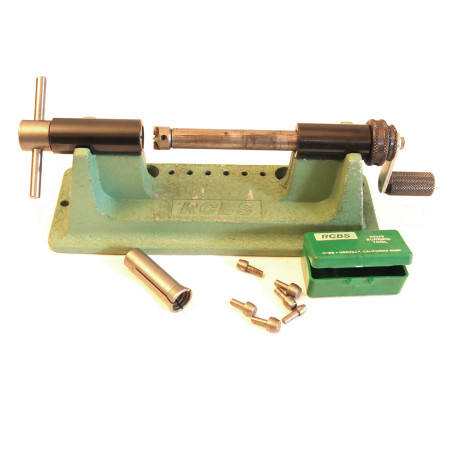 Appareil pour raccourcir les douilles RCBS