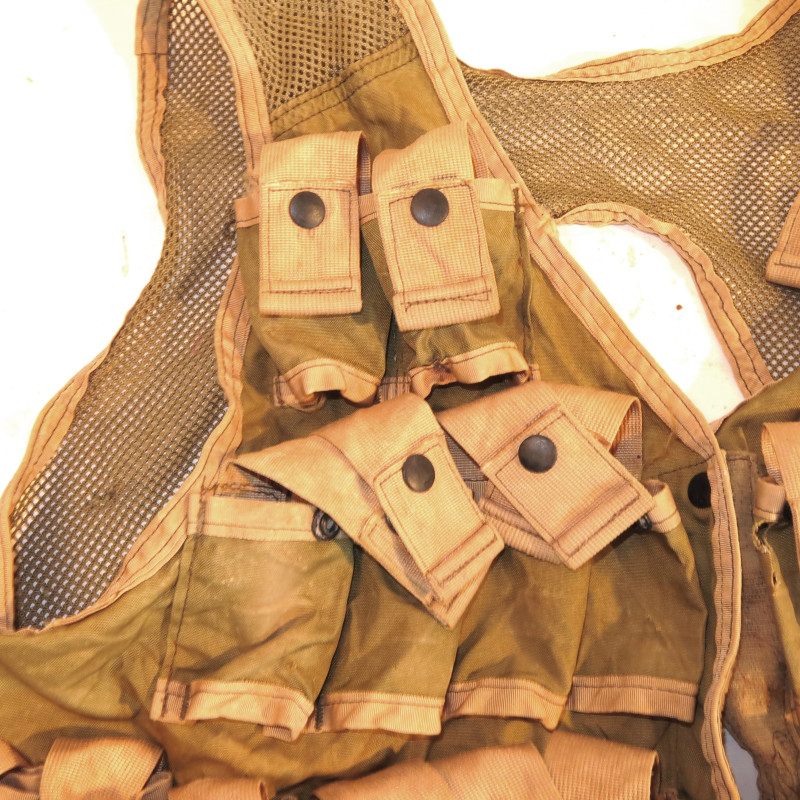 Rare gilet M79 lance grenade 1968 bouton plastique ref vn 995