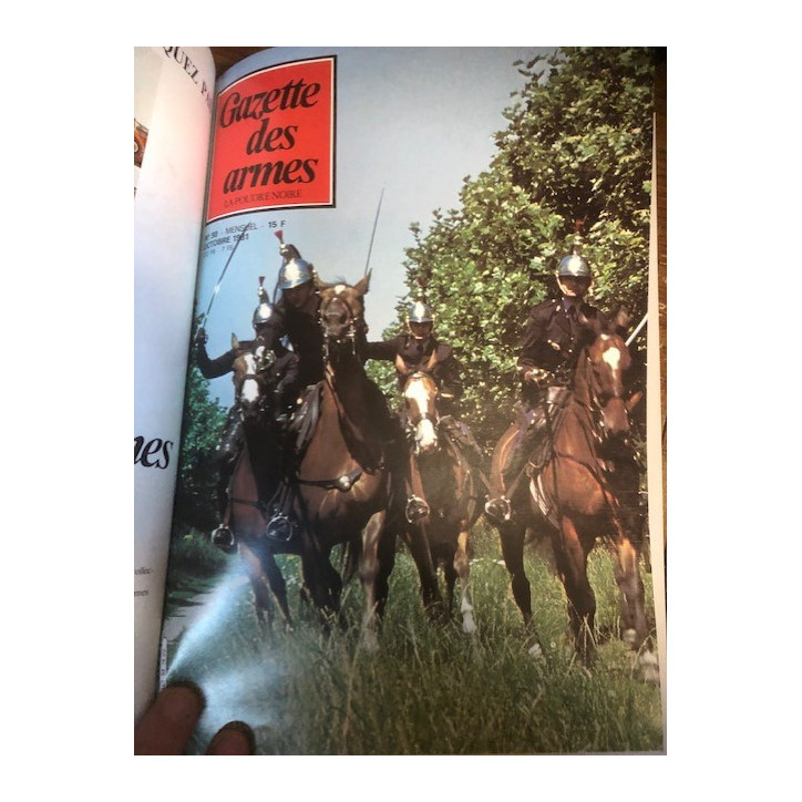 Album Gazette des armes - la poudre noire - Album No29,95,98,99 et 100 et11