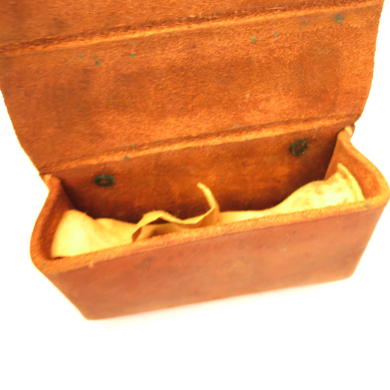 Pochette cuir nue de nettoyage Suisse Luger P08 ref cu558