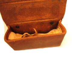 Pochette cuir nue de nettoyage Suisse Luger P08 ref cu558