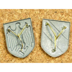 Paire d'insignes metal original  de casque Afrika korps original 39/45 