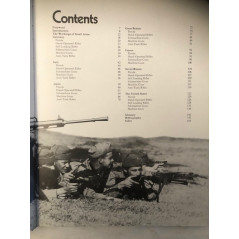 Livre World War II Small Arms de John Weeks et21