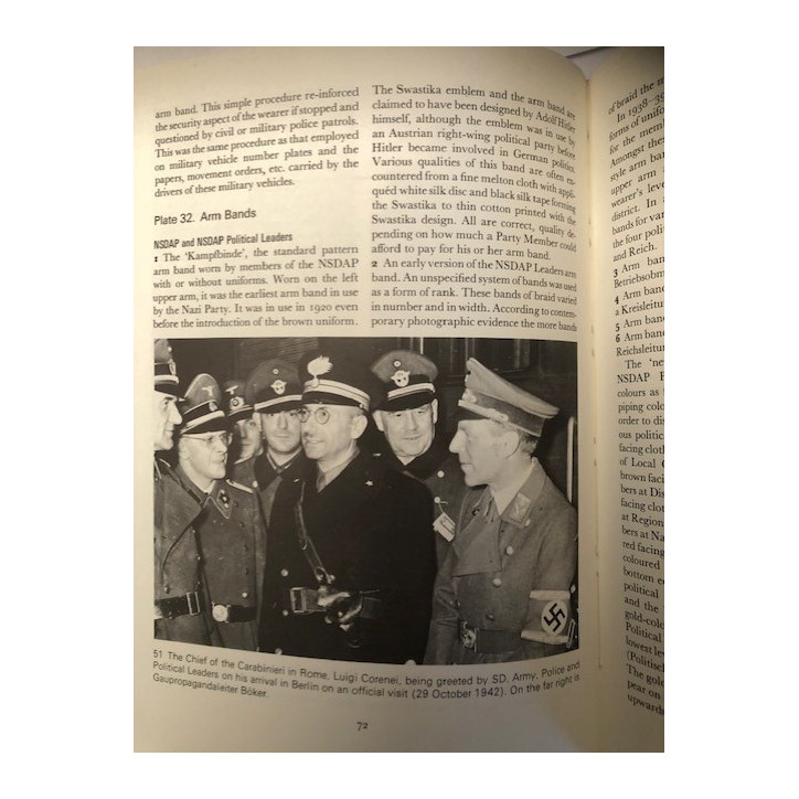 Livre Badges & Insignia of the 3rd Reich 1933-1945 de B.L. Davis et21