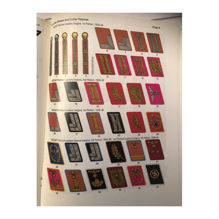 Livre Badges & Insignia of the 3rd Reich 1933-1945 de B.L. Davis et21