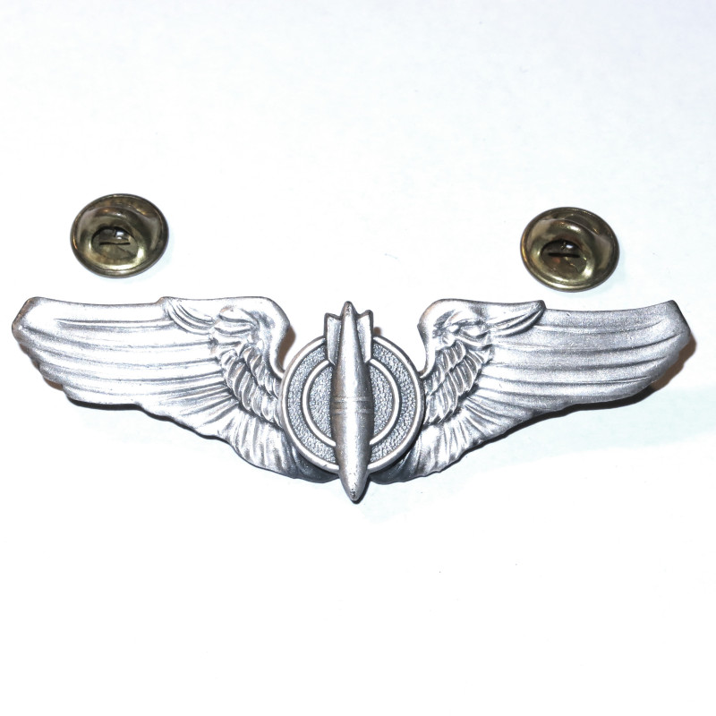 Insigne métal US bombardier  ww2  ref bo17