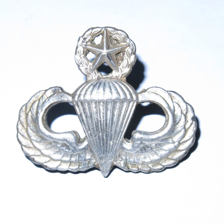 Brevet de parachutiste master métal ARVN ref 81 bo5 