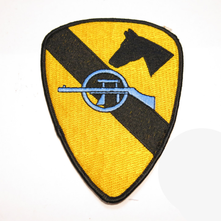 Patch US 1st  cavalry division sniper Vietnam couleur  ref bo 137 