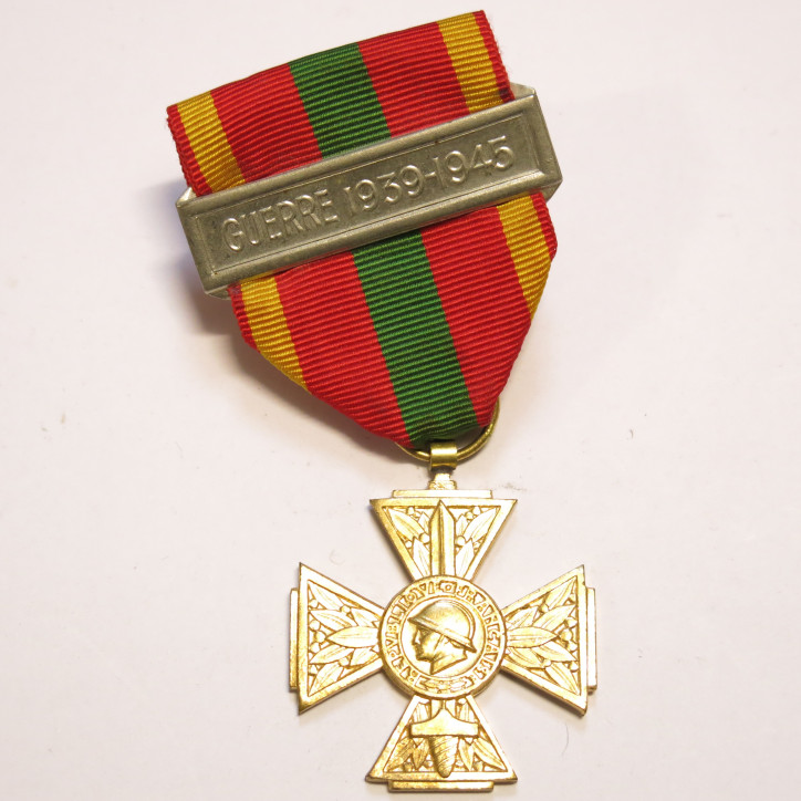 Croix du combattant 39/45  Ref bo 38