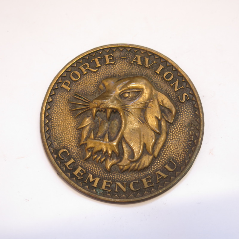 Jeton insigne porte avion Clemenceau   ref bo41 
