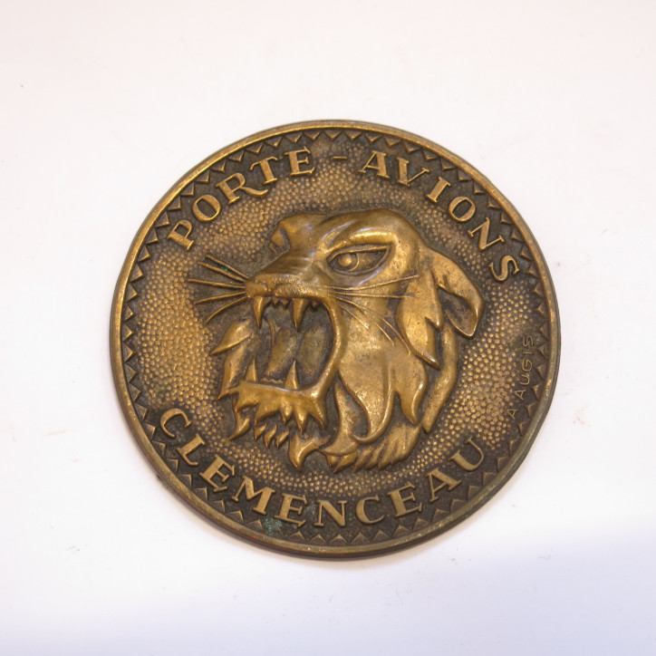 Jeton insigne porte avion Clemenceau   ref bo41 