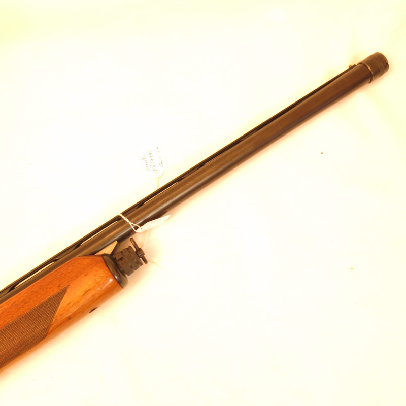Fusil Beretta modele 302 semi auto   calibre 12 