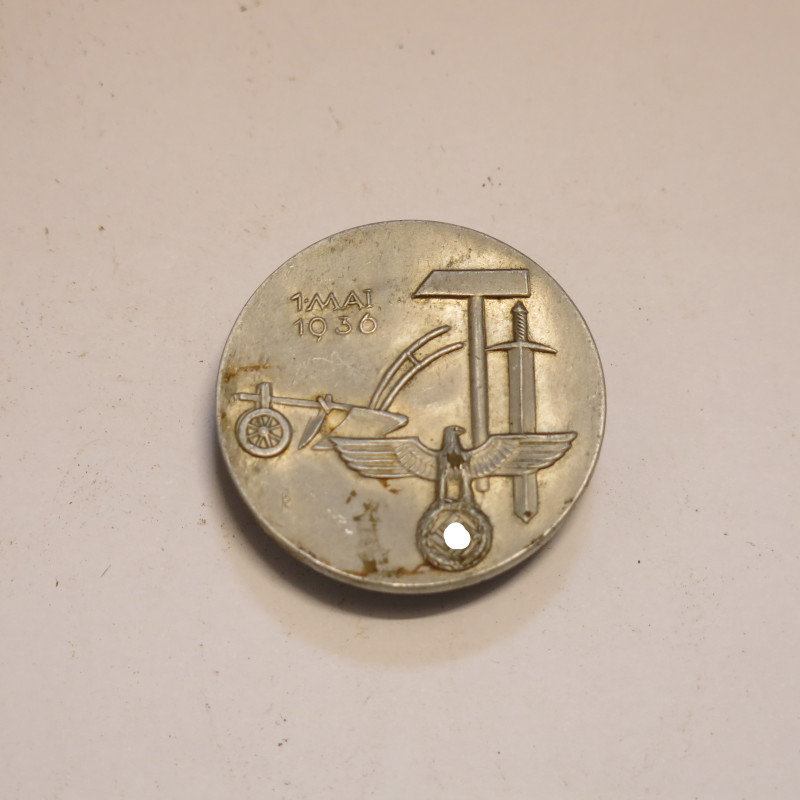 Insigne de journée  Allemande 1 Mai 1936 ref R 4   bo 43