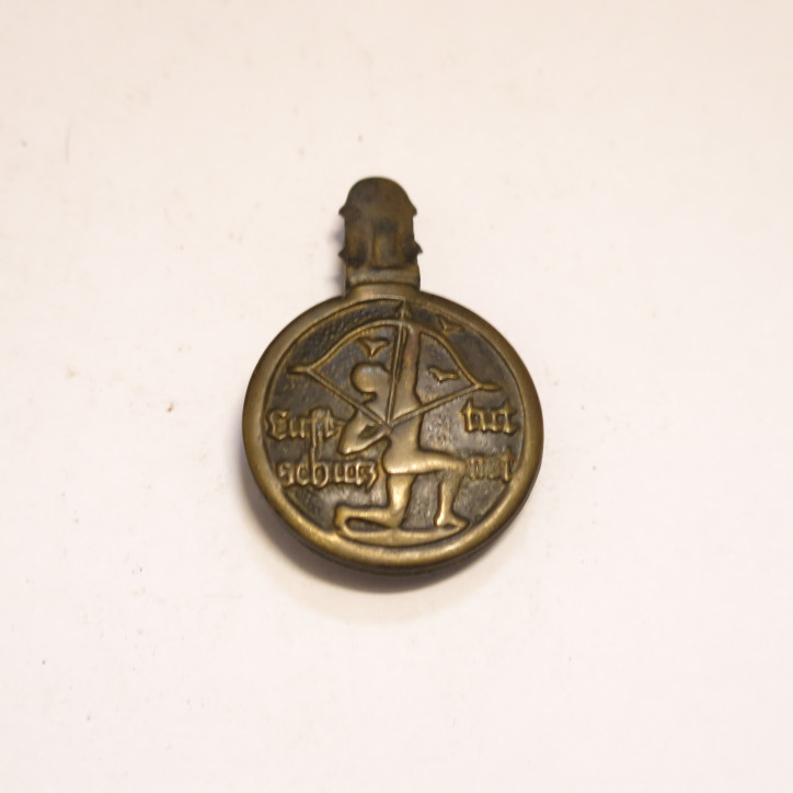 Insigne Allemand Luftschutz  ref R 12 bo 43