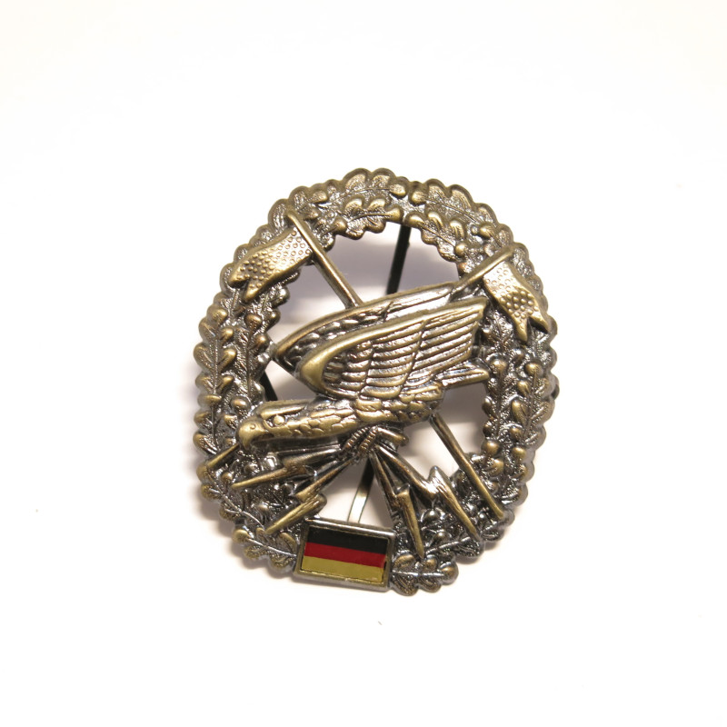 Insigne de casquette Bundeswehr parachutiste  ref bo 110