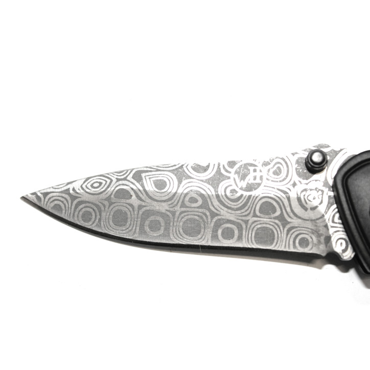 Couteau Pliant WH avec lame Edition spéciale