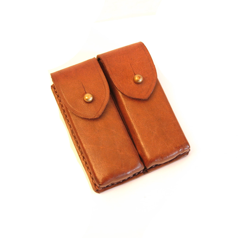 Etui cuir pour 2 lames chargeur C96 Mauser Etui cuir pour 2 lames chargeur C96 Mauser