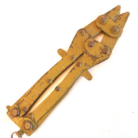 Pince a barbelé Anglaise ref pi 778