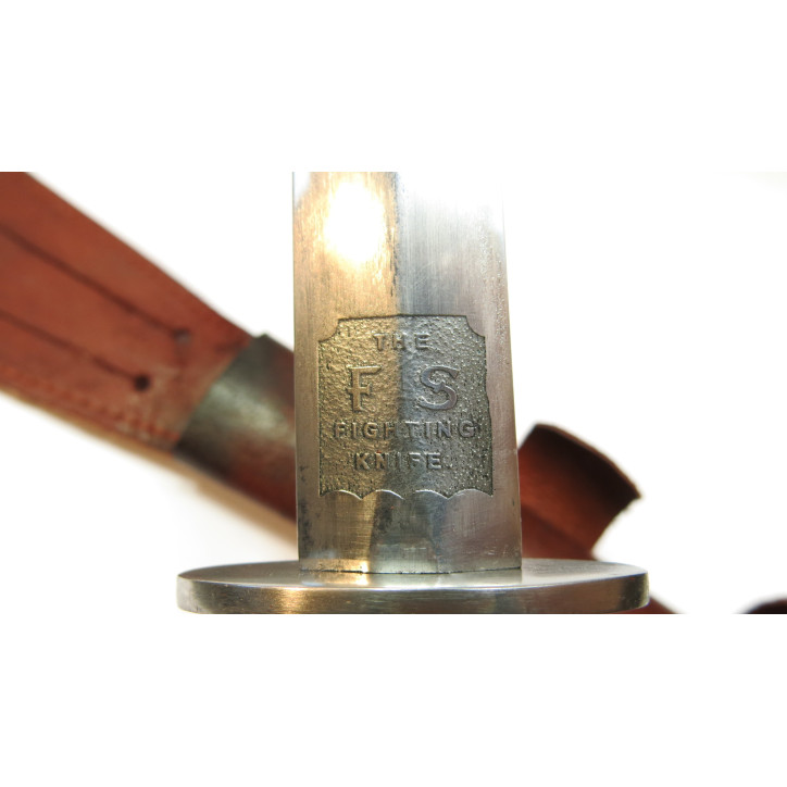 Fairbairn english dagger with brown scabbard