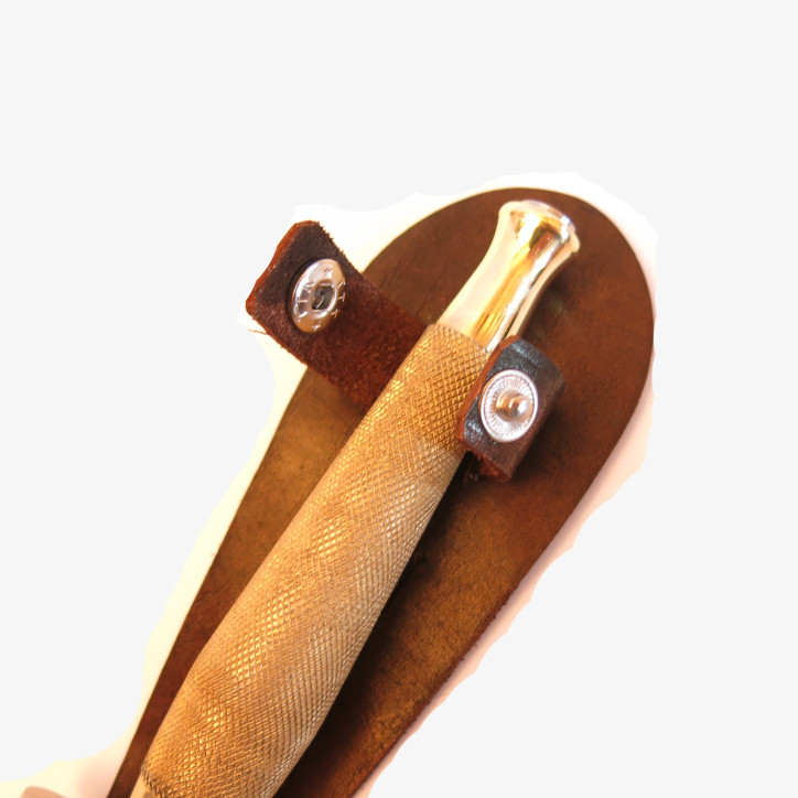 Fairbairn english dagger with brown scabbard  ref bot 