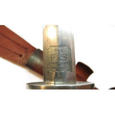 Fairbairn english dagger with brown scabbard  ref bot 