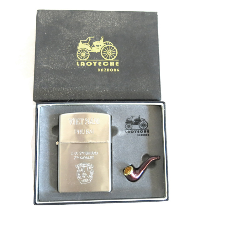 Grand modele style  Zippo Vietnam Phu Bai  