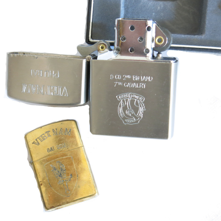 Grand modele style  Zippo Vietnam Phu Bai  