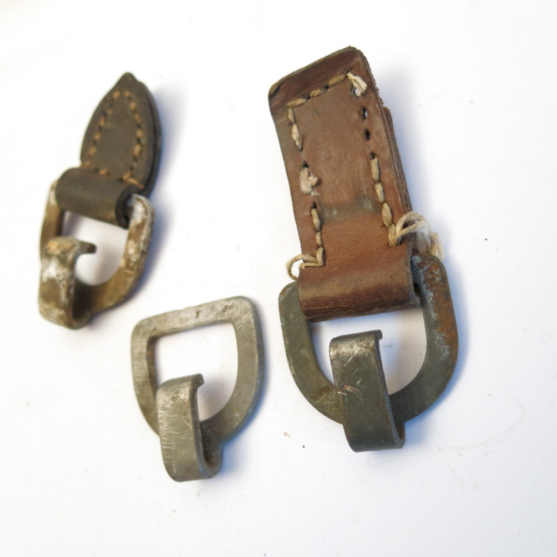 3  crochets original sac a dos  Allemand 39/45 ref wh 04 box 213 