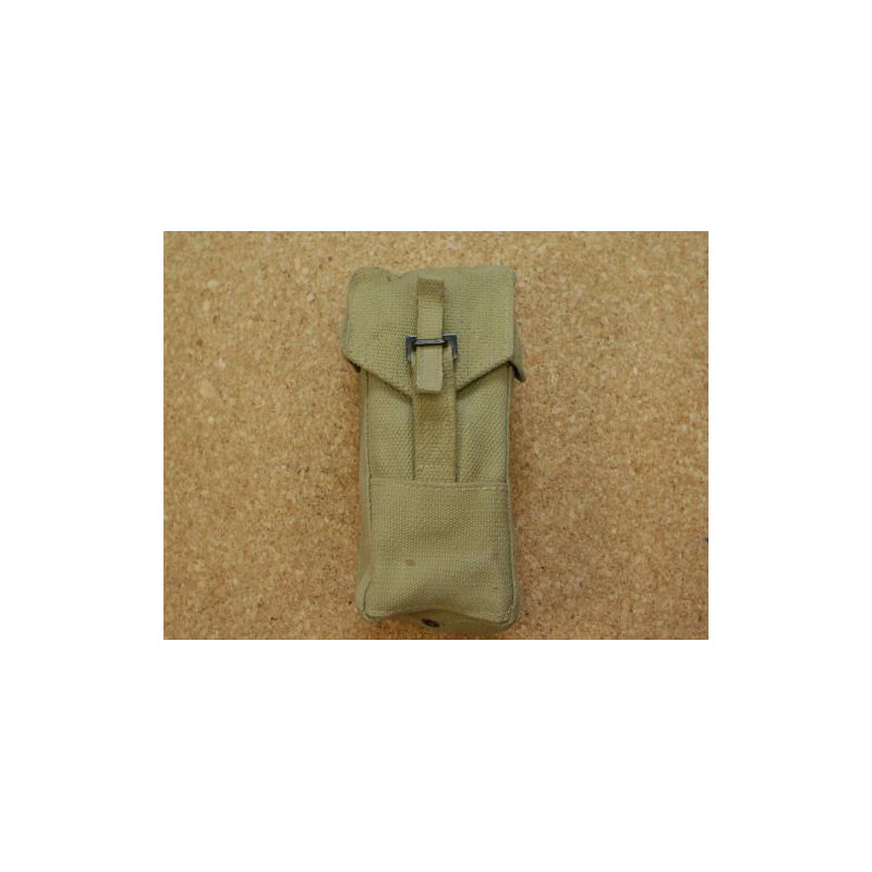 Porte chargeur pour 6 chargeurs  20 coups UZI  pour 6 mag 