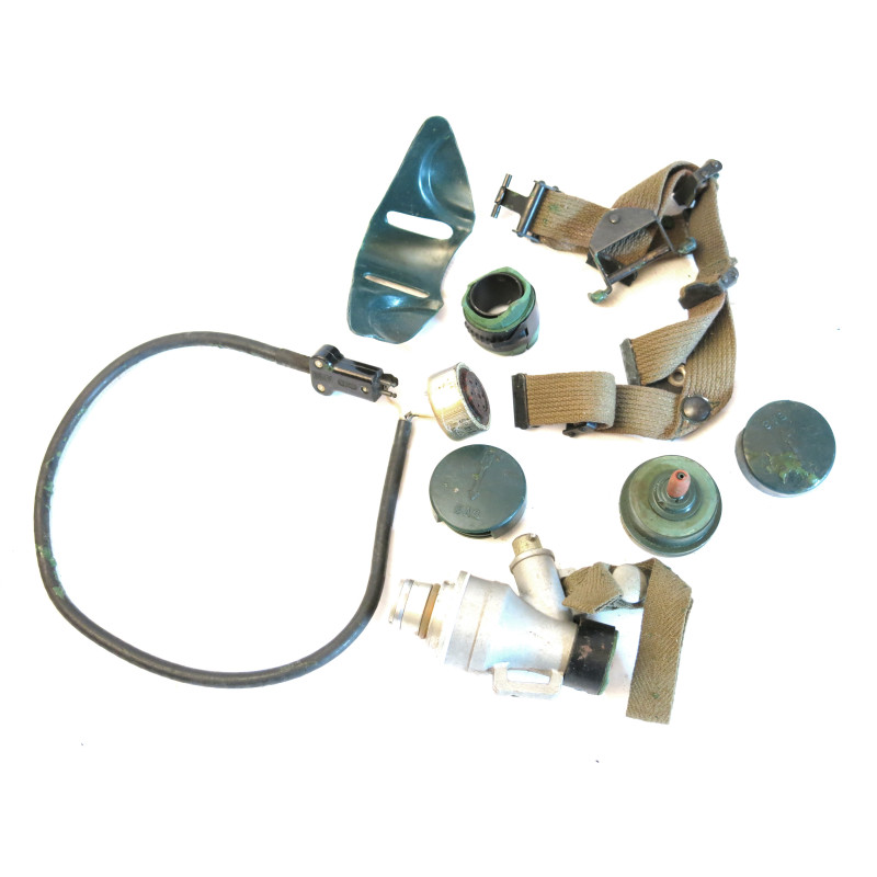 Lot de pieces masque a oxygene US air force 39/45 