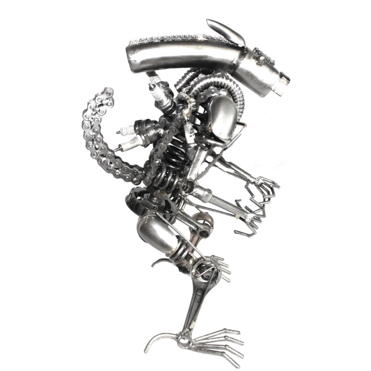Statuette métallique d Alien