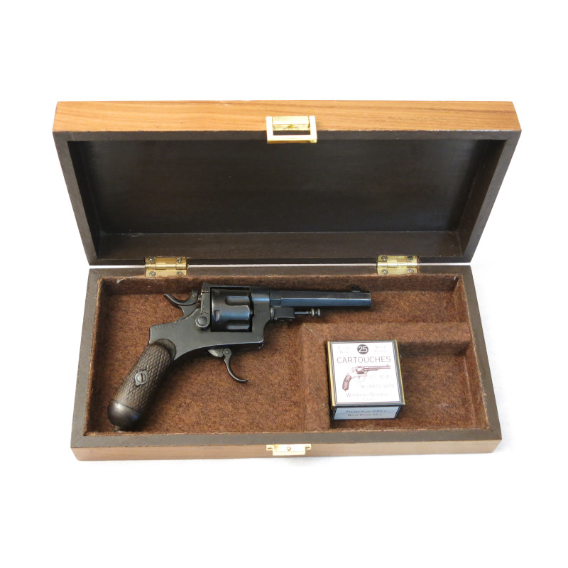 Boite de presentation revolver Glisenti ref 4 