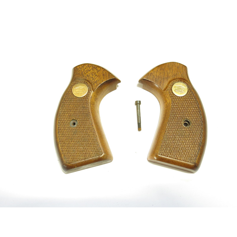 Paire de plaquettes revolver Mauser L 100     bo 12 2022