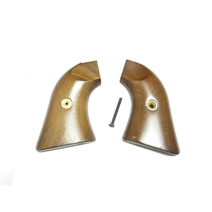 Paire de plaquettes revolver  Tanarmi 151 calibre 22 LR  bo 12 2022