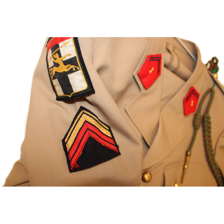 Ensemble Veste et Pantalon été d'un Caporal Chef du 1er Régiment Artillerie (M59)