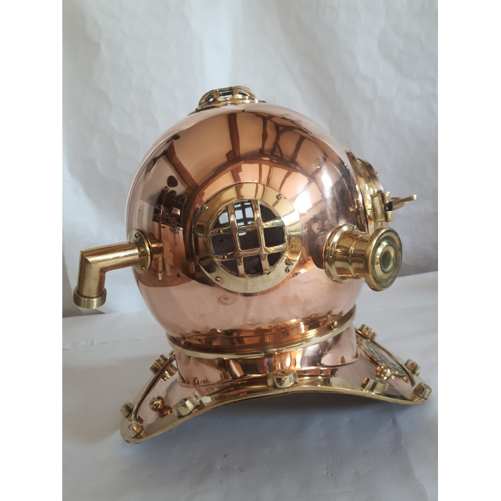 Casque de Scaphandrier US Navy MK IV