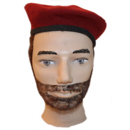 Béret rouge des parachutistes français