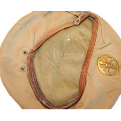 Béret de l'infanterie de l'armée française avec son insigne